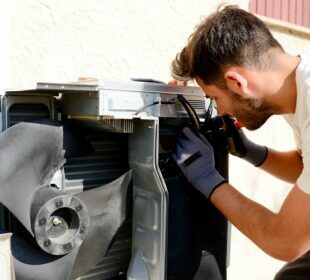Top 3 Signs You’re Having An AC Emergency Having An AC Emergency