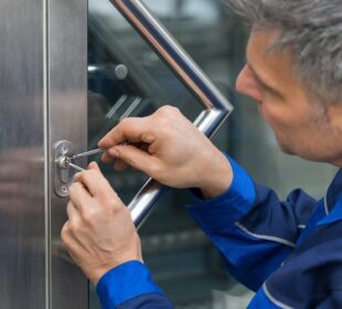 The Advantages Of Choosing Local London Locksmiths For Your Emergency Needs Locksmiths