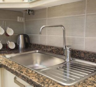 Important Things to Take into Account While Selecting a Kitchen Sink Kitchen Sink
