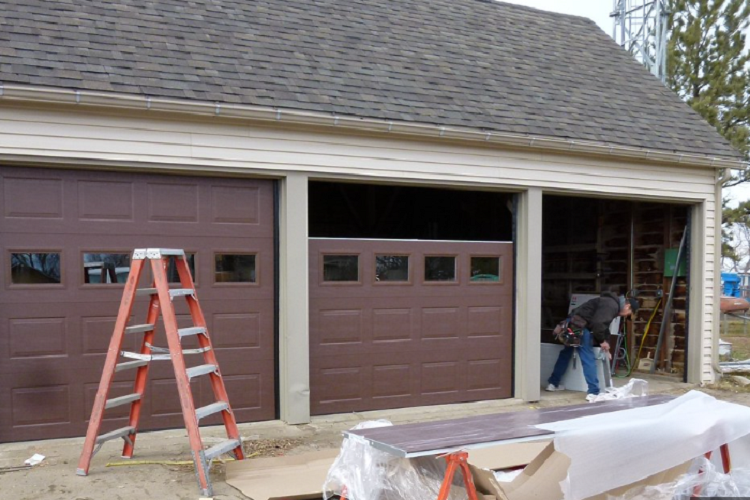 Signs Your Garage Door Needs Repair Now Garage Door